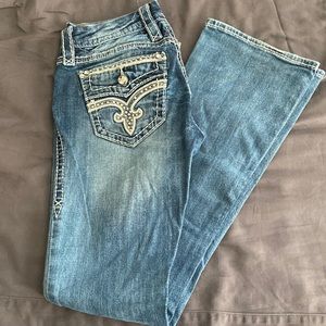 Rock revival low rise jean